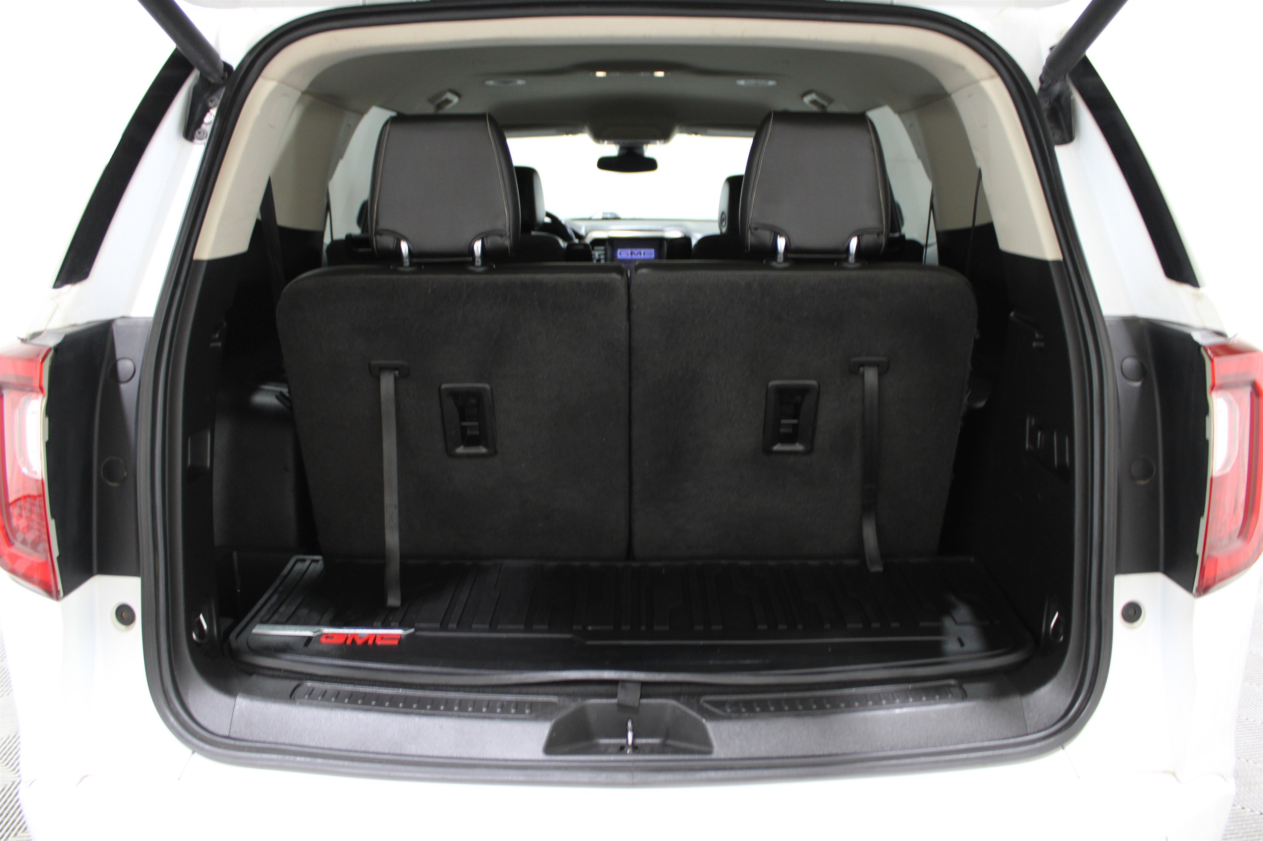 Used 2020 GMC Acadia Denali w/ Trailering Package image 34