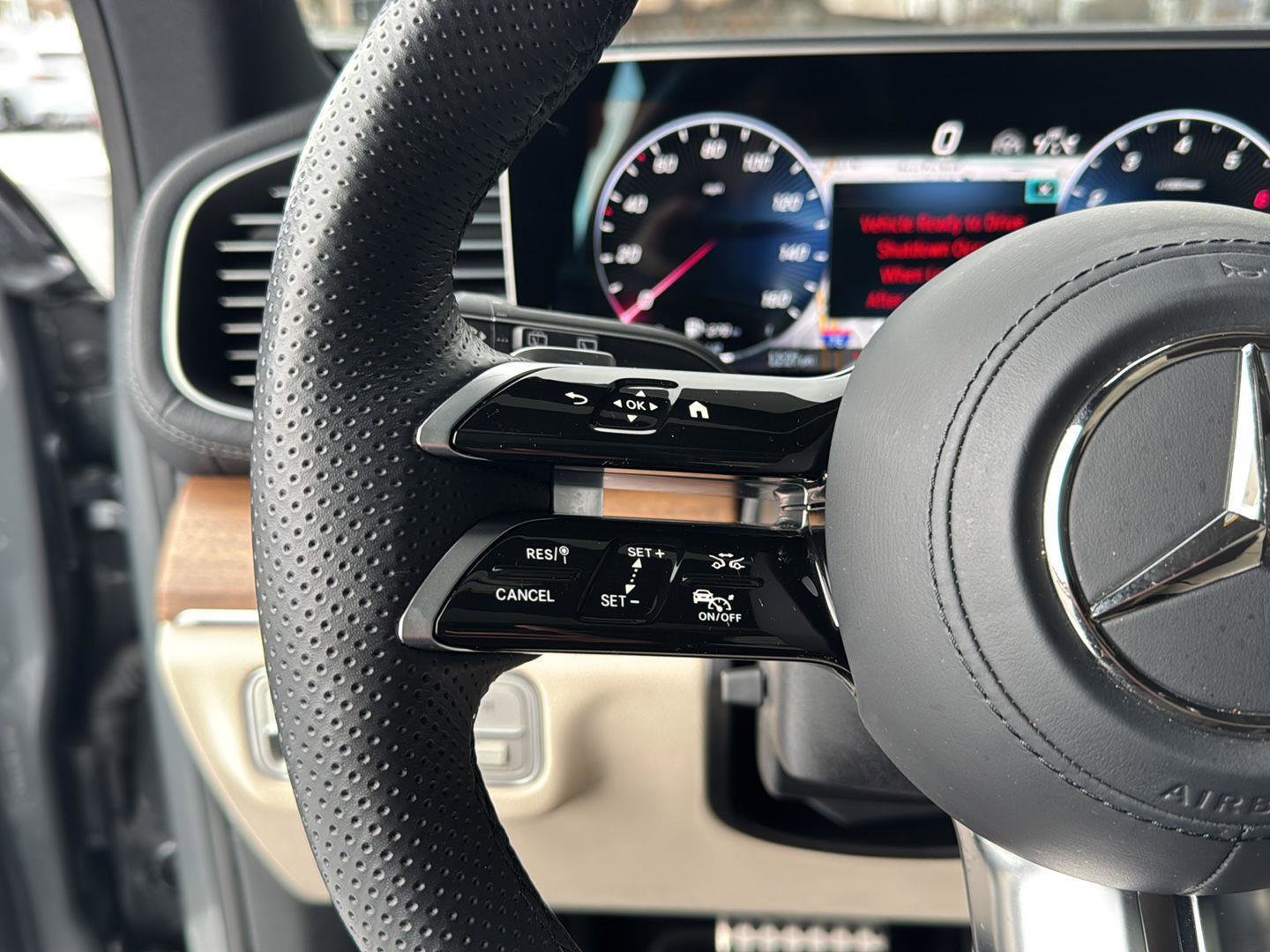 Used 2024 Mercedes-Benz GLS 450 GLS 450 image 18