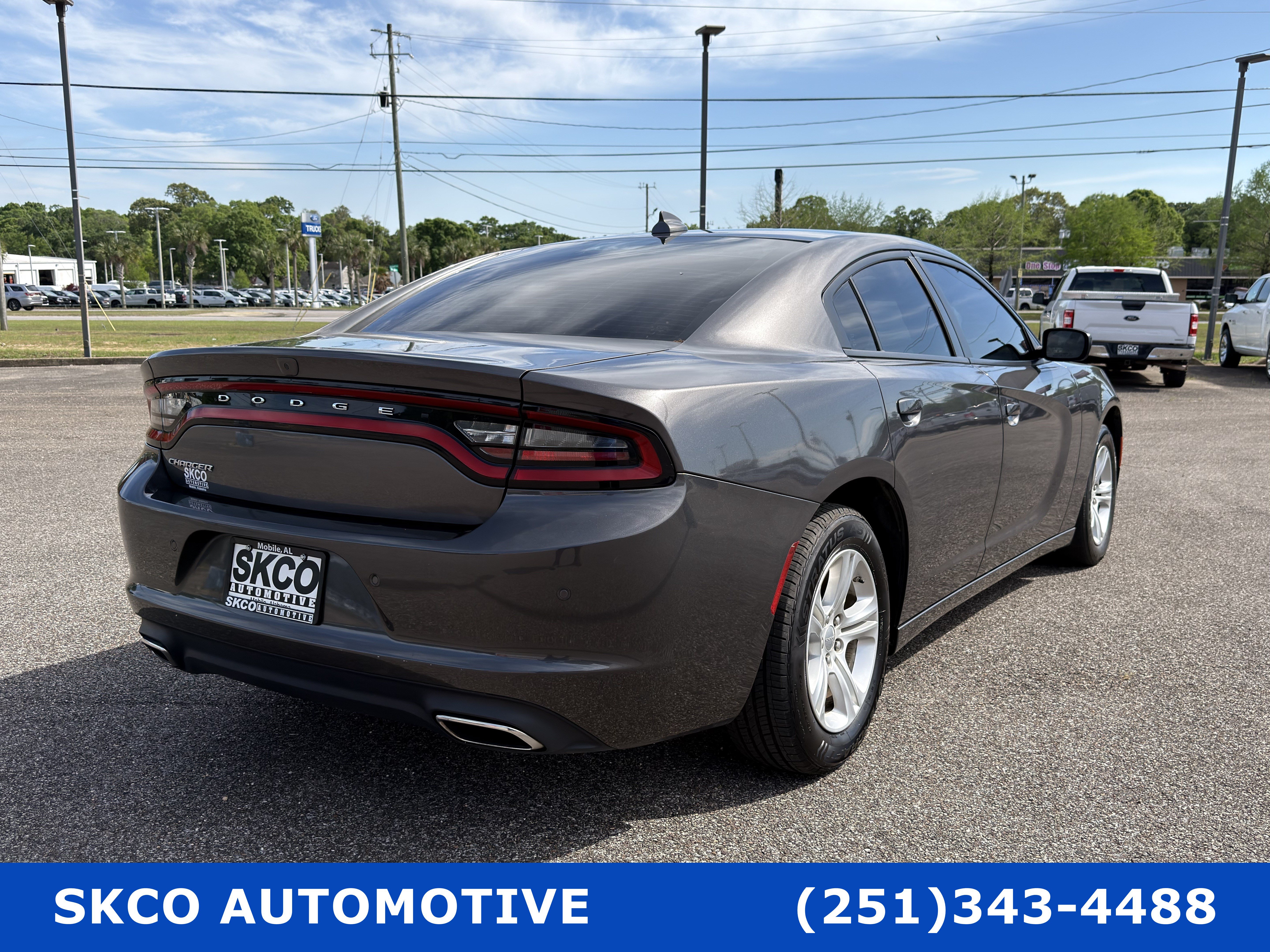 Used 2023 Dodge Charger SXT RWD image 5