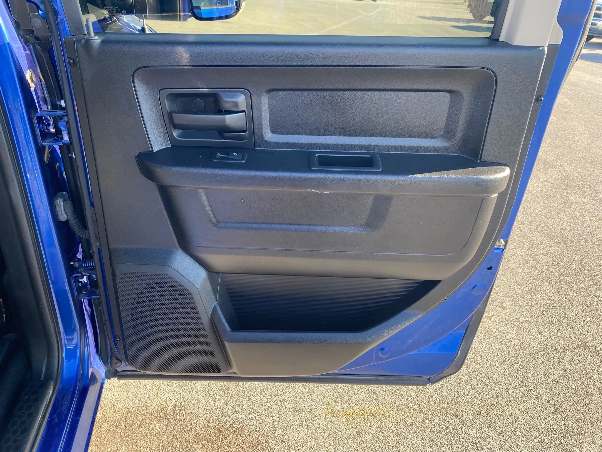 Used 2016 RAM 3500 Tradesman w/ Popular Equipment Group image 26