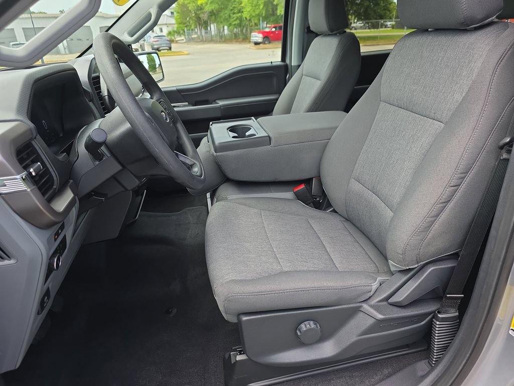 Used 2025 Ford F150 XLT AWD/4WD image 11
