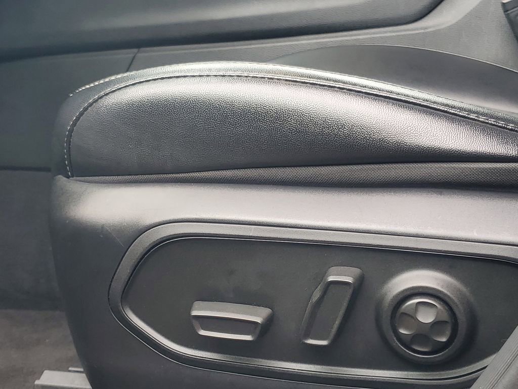 Used 2024 Jeep Grand Cherokee Altitude image 13