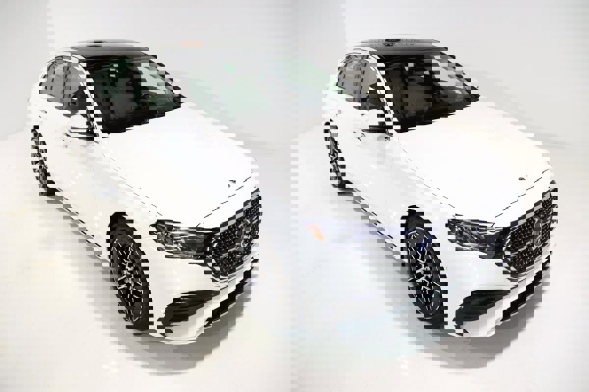 Used 2025 Mercedes-Benz E 350 4MATIC Sedan image 26