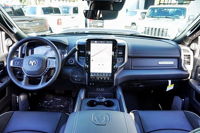 New 2026 RAM 2500 Laramie AWD/4WD image 27