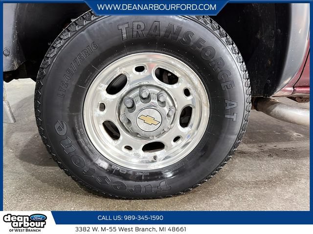 Used 1999 Chevrolet Silverado 2500 LS w/ Firm Ride Suspension Pkg AWD/4WD image 7