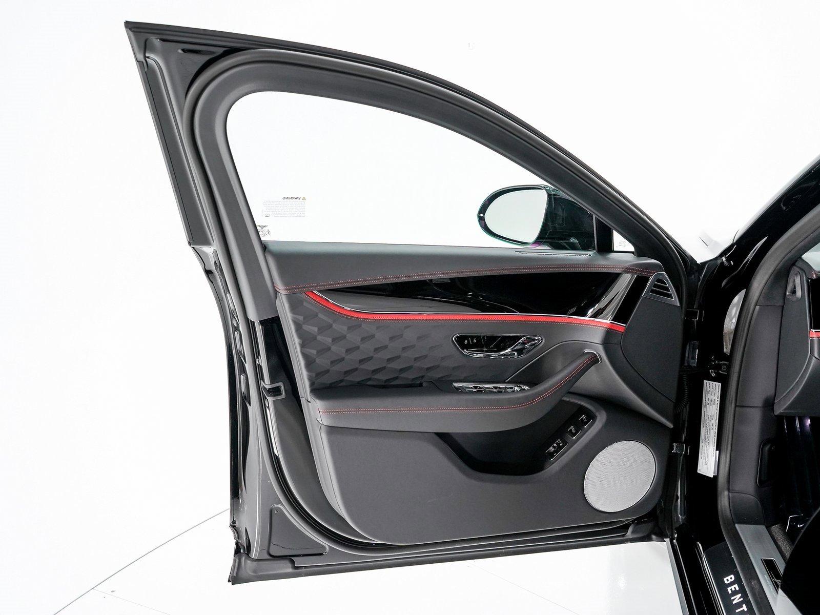 Certified 2025 Bentley Flying Spur Plug-In Hybrid image 10