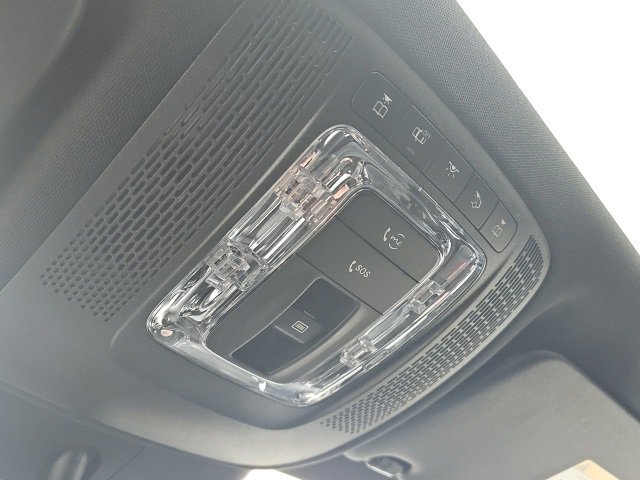 Certified 2025 Mercedes-Benz GLA 250 4MATIC image 32