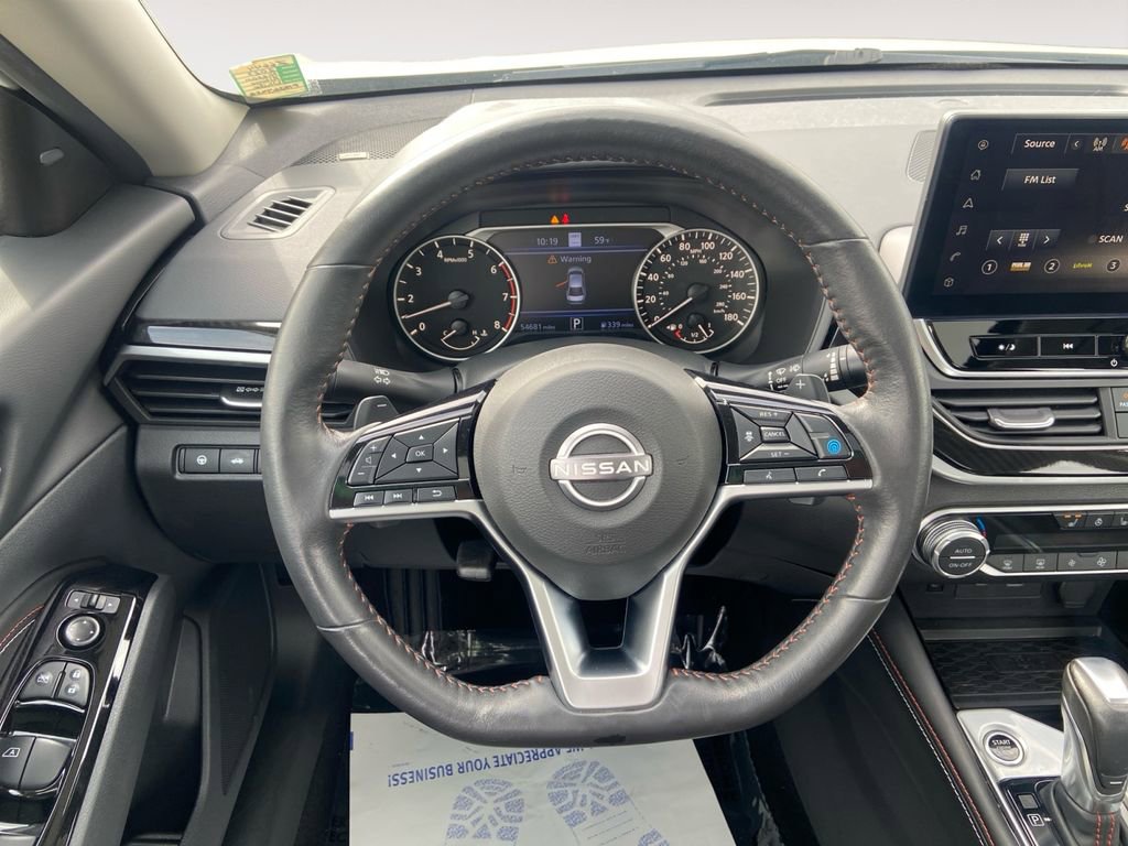 Used 2023 Nissan Altima 2.0 SR FWD image 12