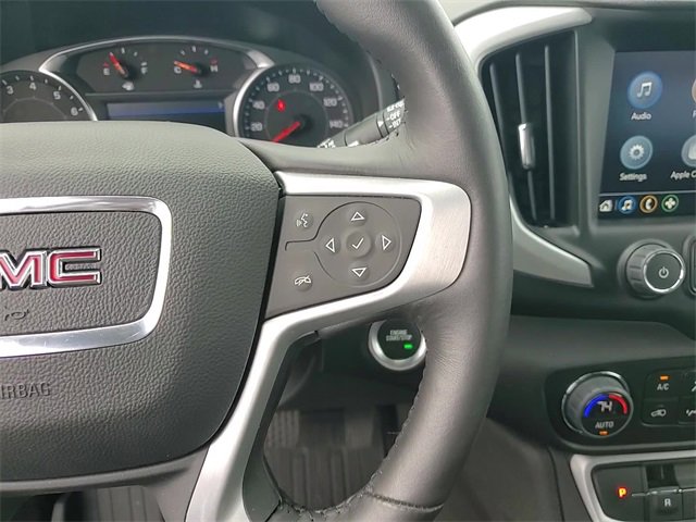 Used 2022 GMC Terrain SLT w/ LPO, Floor Liner Package image 17