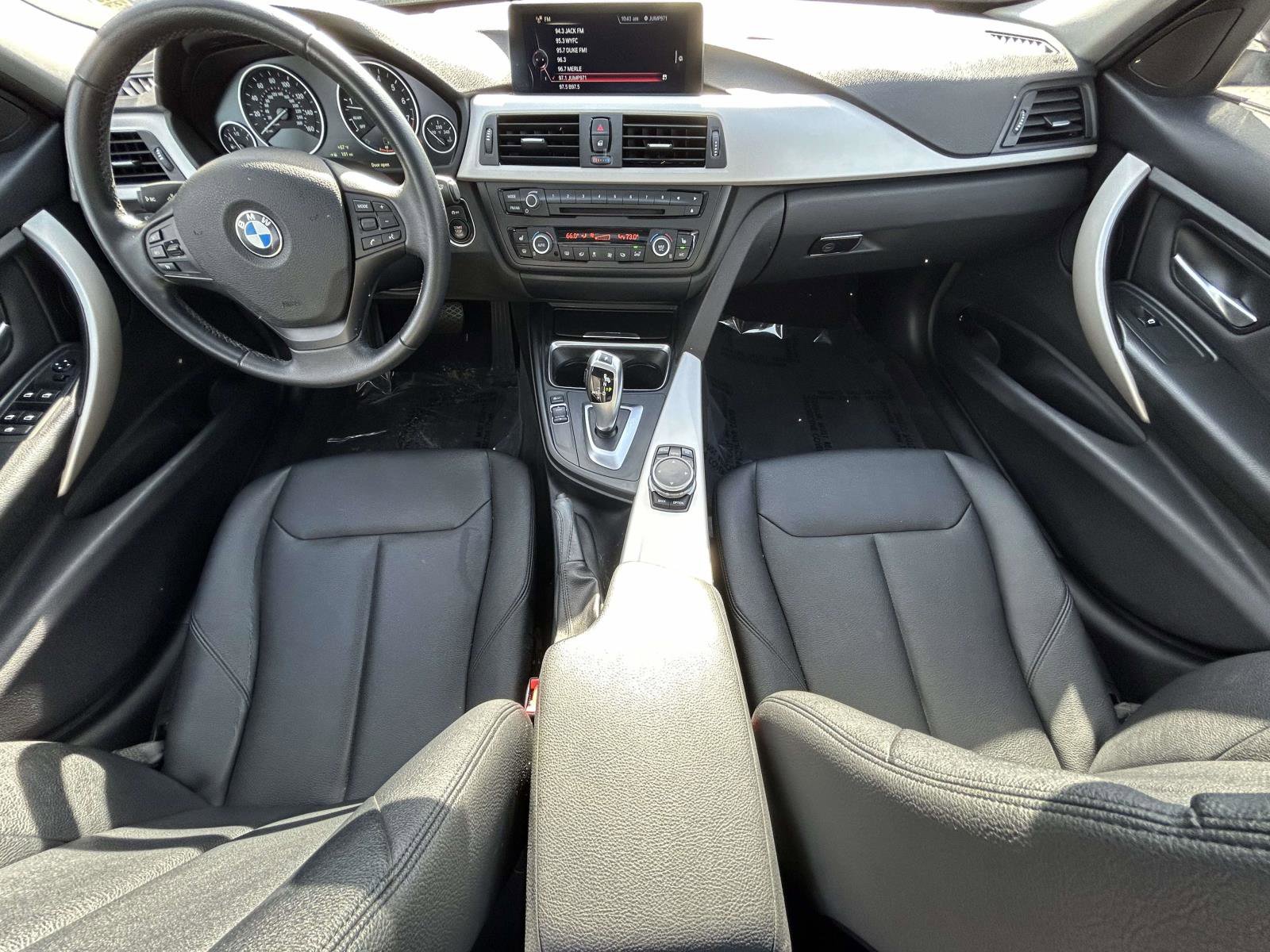 Used 2015 BMW 320i xDrive Sedan image 13