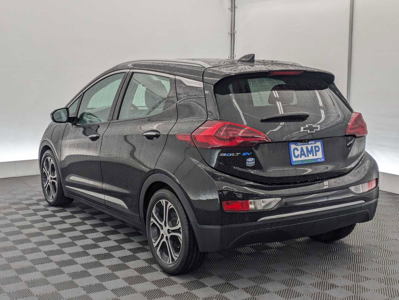 Used 2017 Chevrolet Bolt Premier w/ Driver Confidence II Package image 4