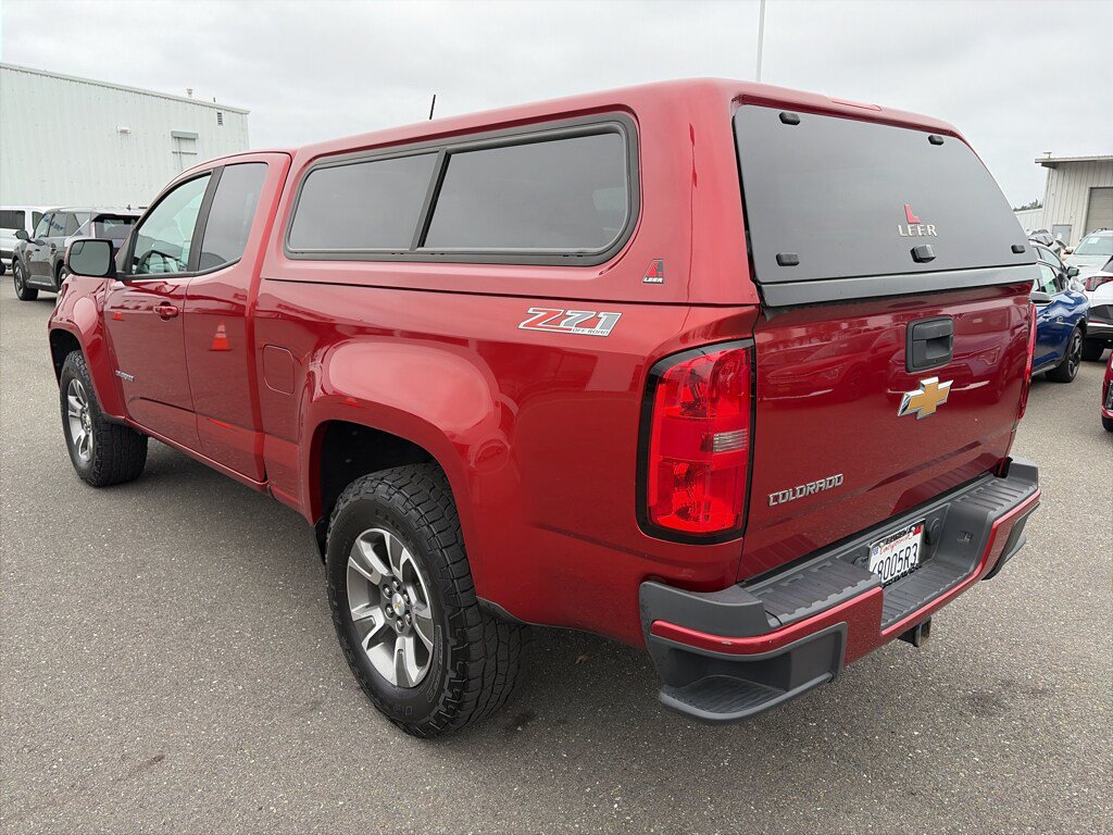 Used 2016 Chevrolet Colorado Z71 AWD/4WD image 3