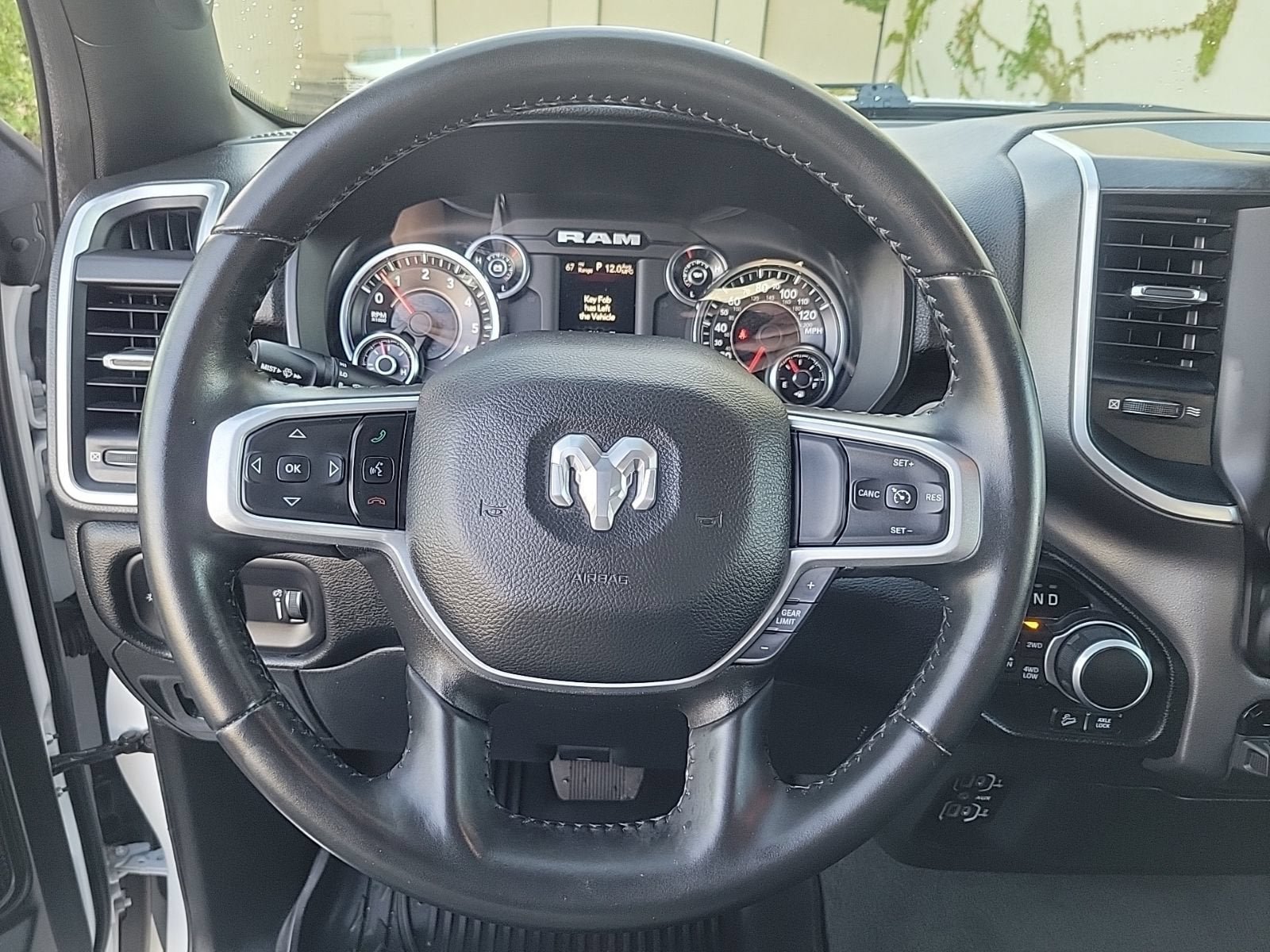 Used 2022 RAM 1500 Big Horn AWD/4WD image 25