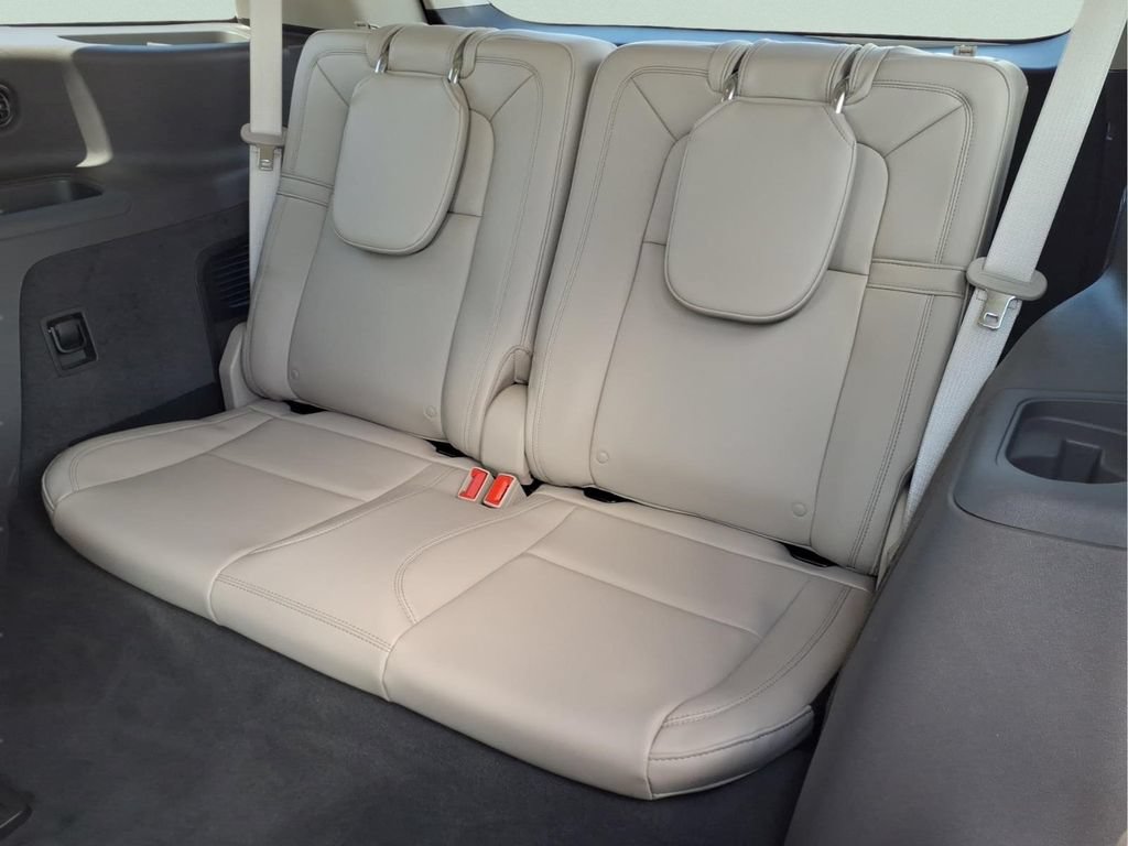 Used 2023 Lincoln Aviator Reserve RWD image 17