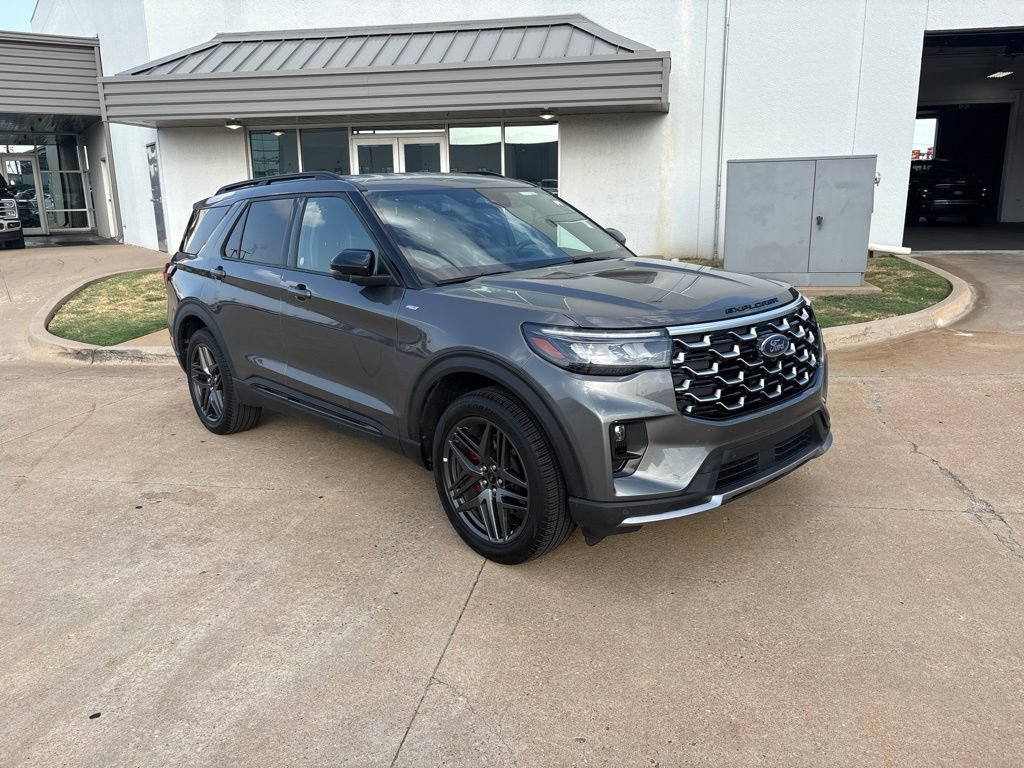 Used 2025 Ford Explorer ST-Line w/ ST-Line Street Pack