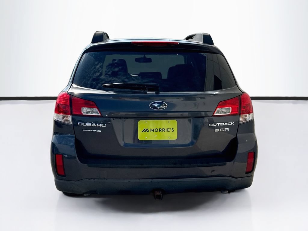 Used 2010 Subaru Outback 3.6R Limited w/ Popular Equipment Group 2A AWD/4WD image 6