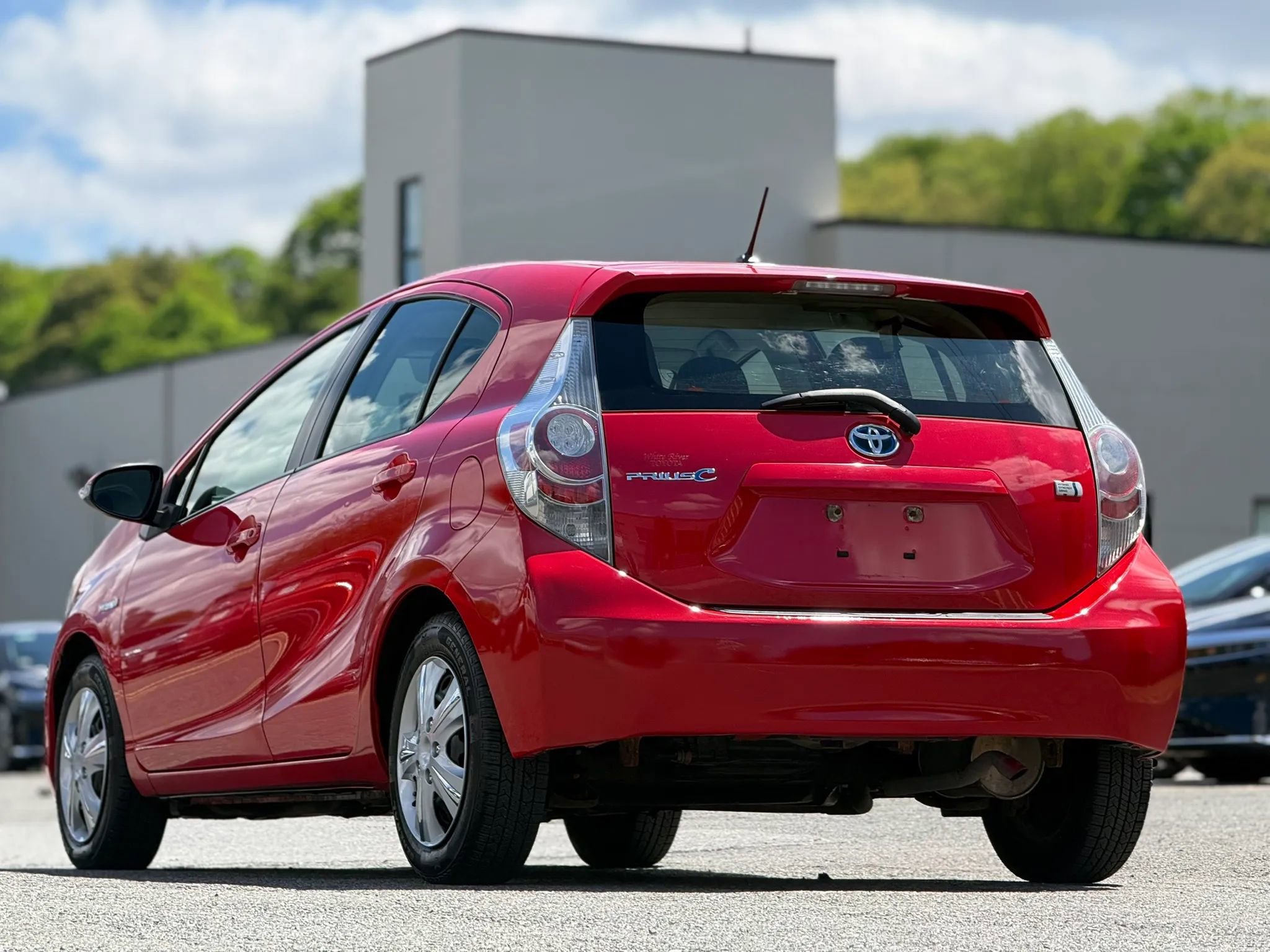 Used 2012 Toyota Prius C One FWD image 4