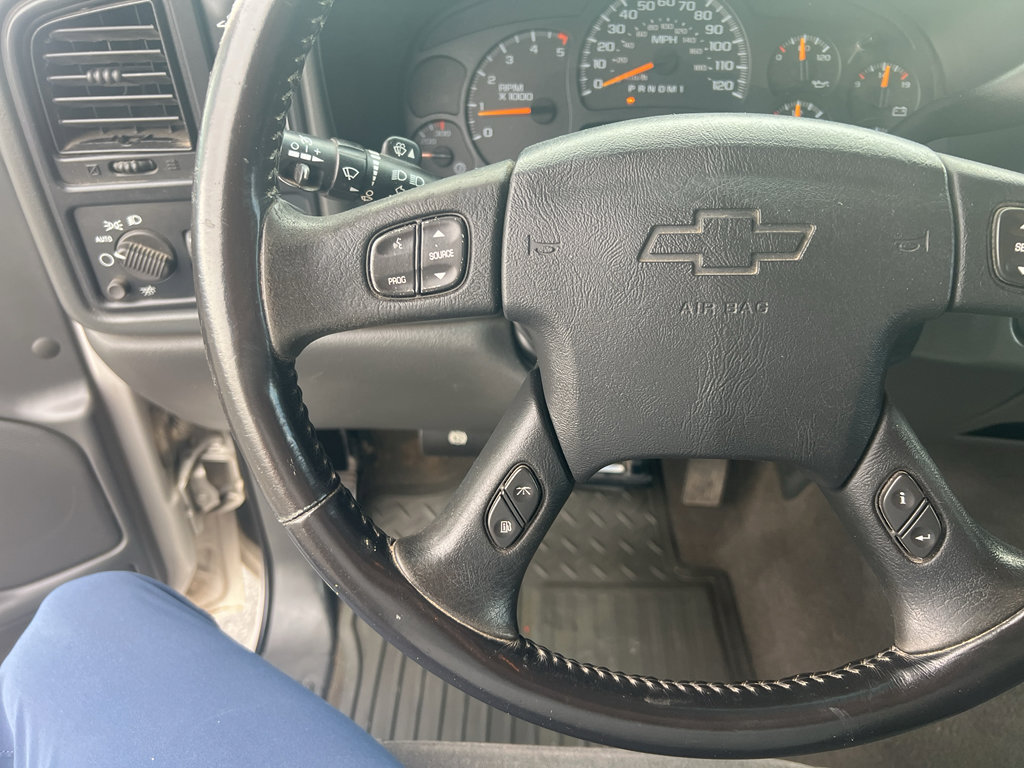 Used 2007 Chevrolet Silverado 3500 LT w/ Heavy-Duty Power Package AWD/4WD image 14