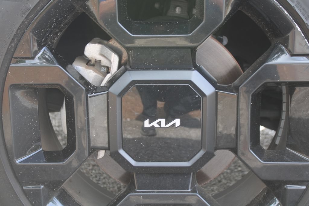 Certified 2024 Kia Sorento X-Line EX AWD/4WD image 19