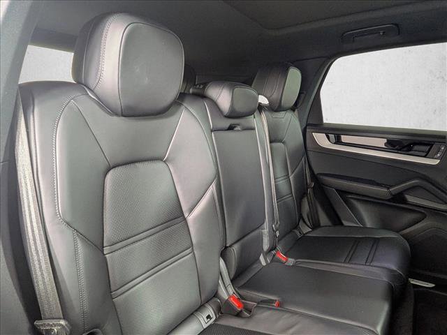 Certified 2024 Porsche Cayenne S image 23