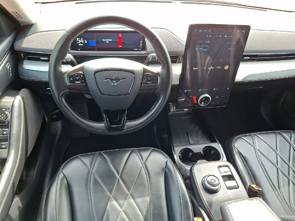Certified 2022 Ford Mustang Mach-E Select RWD image 2
