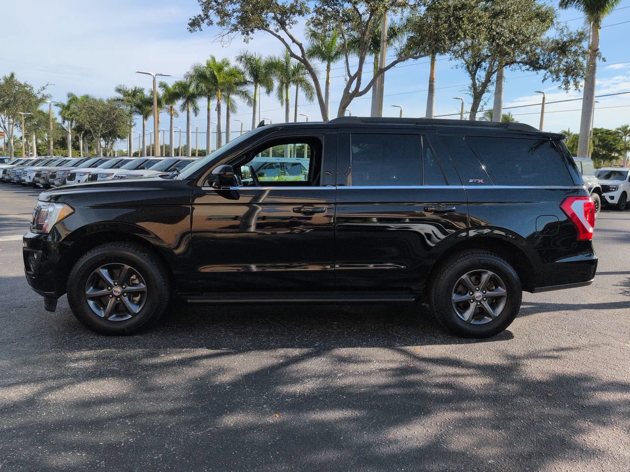 Used 2021 Ford Expedition XL AWD/4WD image 7