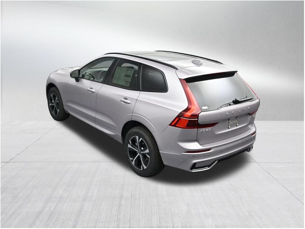 New 2026 Volvo XC60 B5 Core AWD/4WD image 15