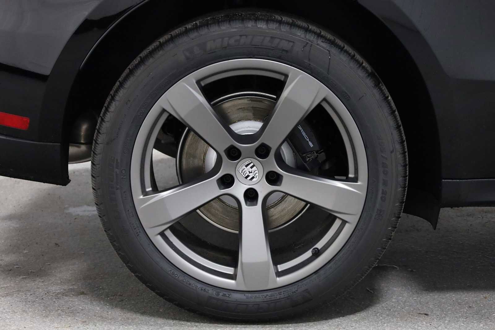 New 2026 Porsche Macan image 39