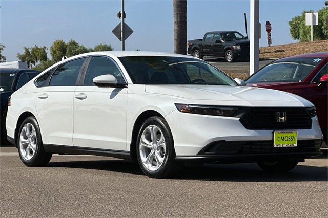 New 2025 Honda Accord LX image 3