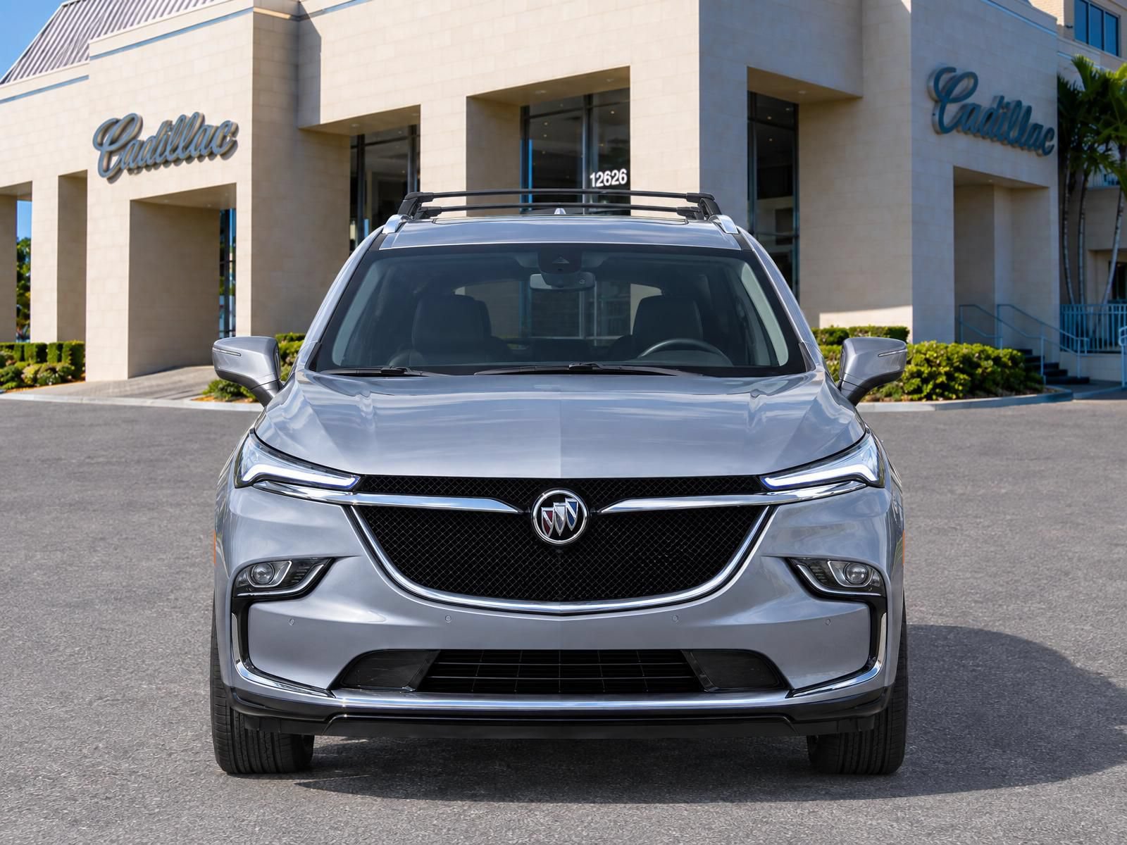 Used 2024 Buick Enclave Essence w/ Experience Buick Package FWD image 5