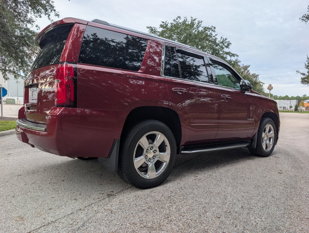 Used 2018 Chevrolet Tahoe Premier AWD/4WD image 7