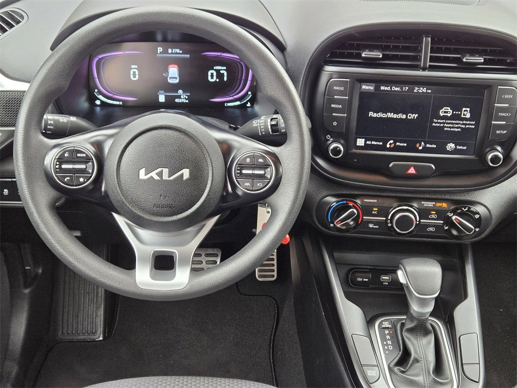 Certified 2023 Kia Soul LX w/ LX Technology Package image 10