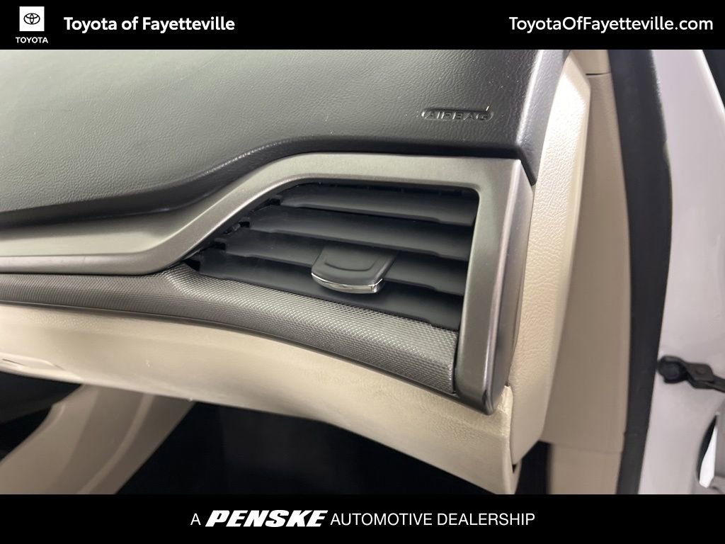 Used 2018 Ford Fusion SE image 19