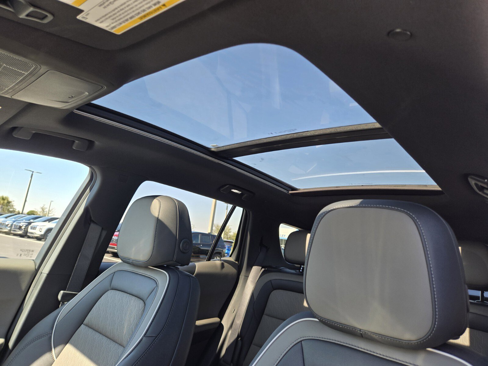 New 2026 Chevrolet Equinox LT w/ Convenience Package II image 11