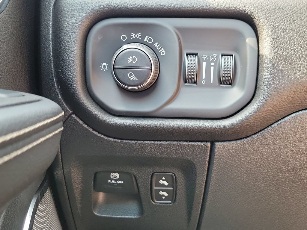 New 2026 RAM 1500 Laramie w/ Night Edition AWD/4WD image 24