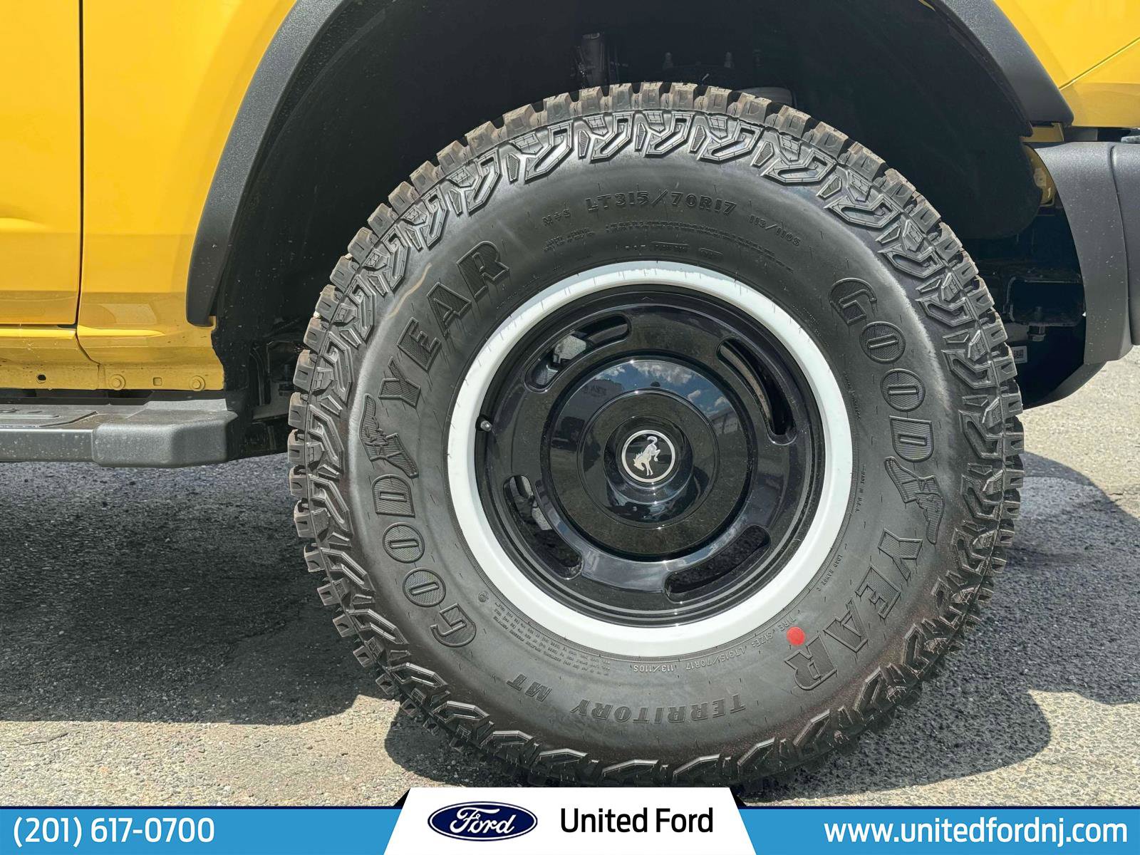 Used 2024 Ford Bronco Heritage Edition image 6