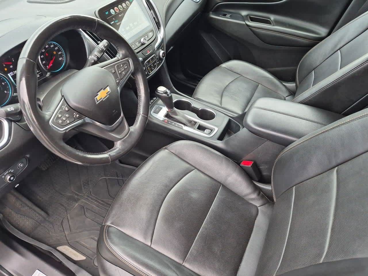 Used 2018 Chevrolet Equinox Premier AWD/4WD image 2