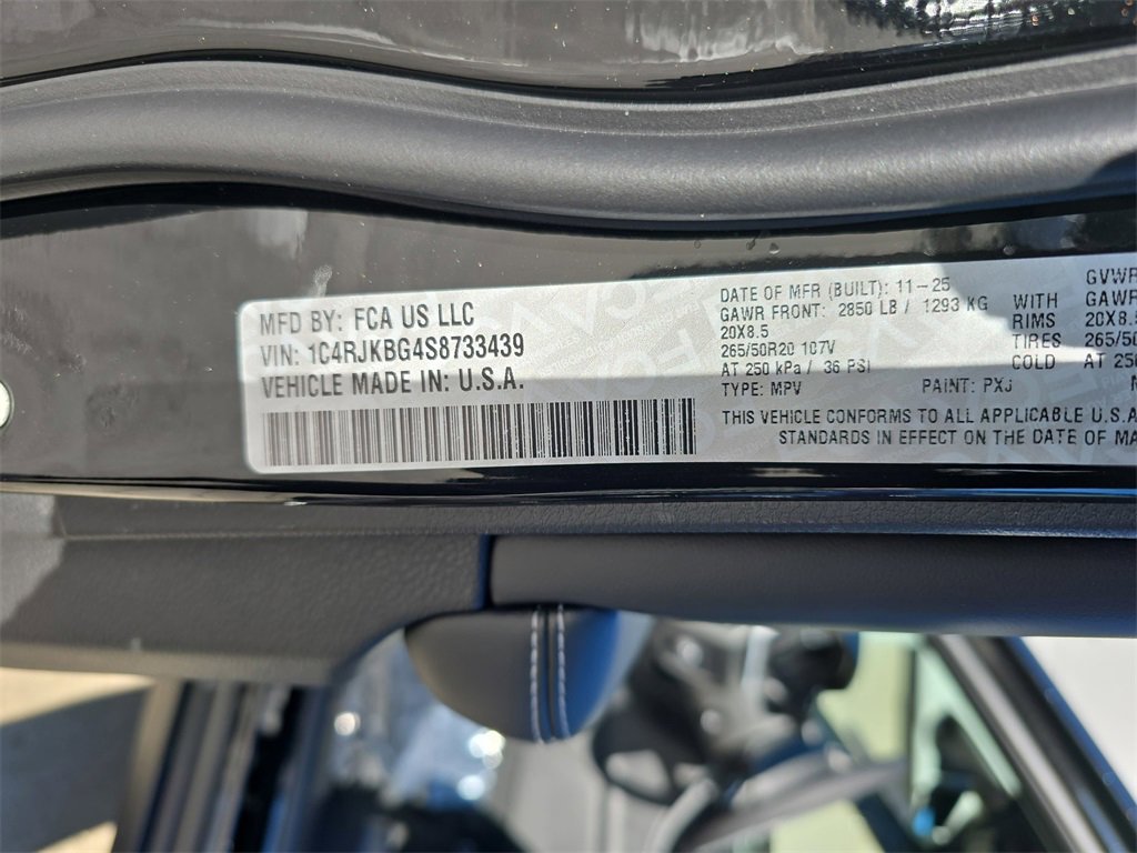 New 2025 Jeep Grand Cherokee L Limited image 37