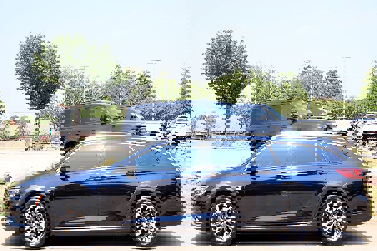 Used 2018 Buick Regal Essence w/ Driver Confidence Package #1 image 54