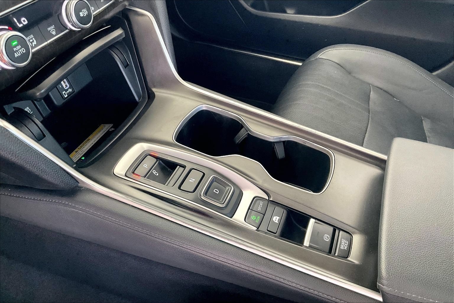 Used 2020 Honda Accord Touring image 17
