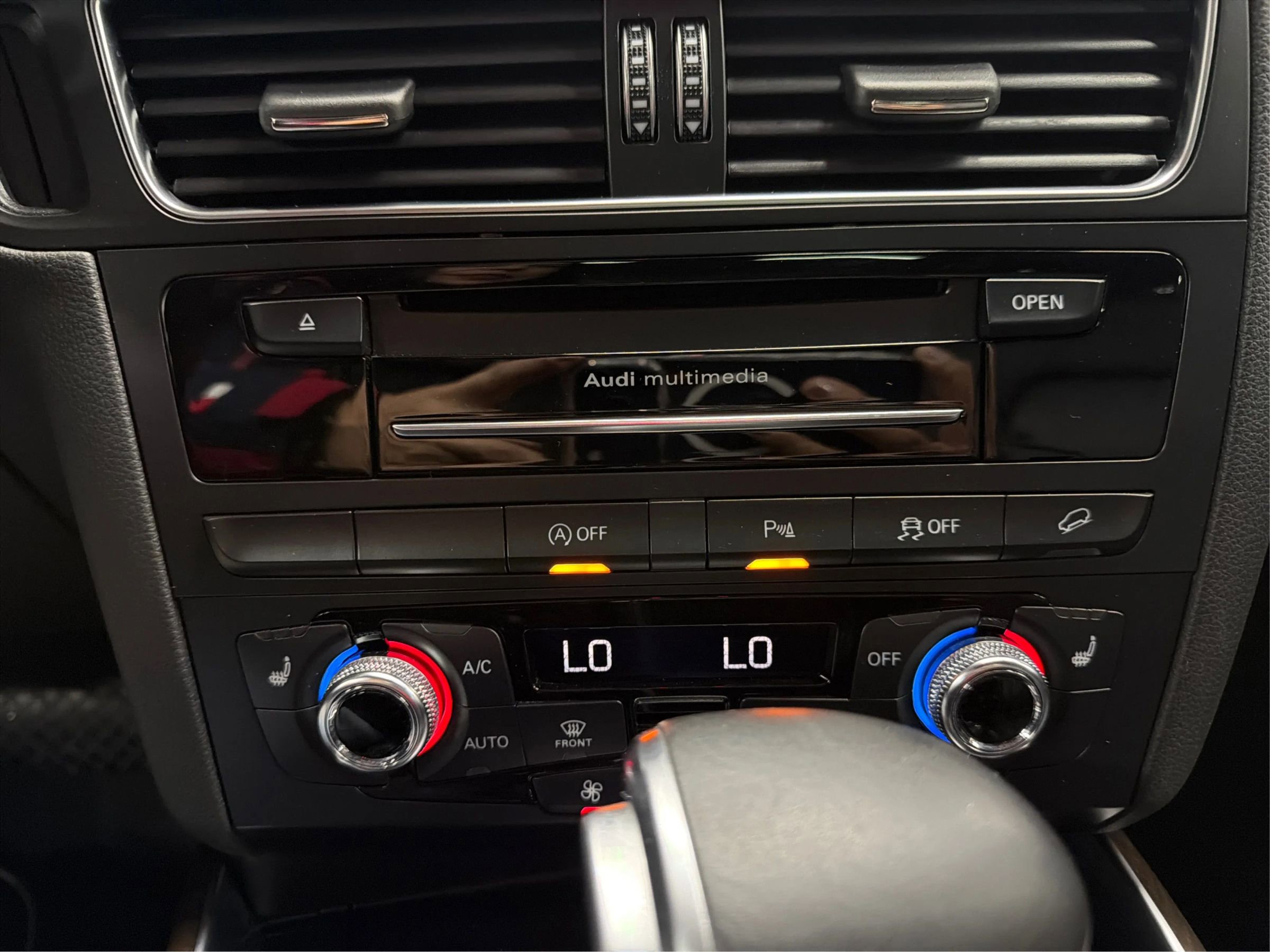 Used 2016 Audi Q5 3.0T Prestige image 24