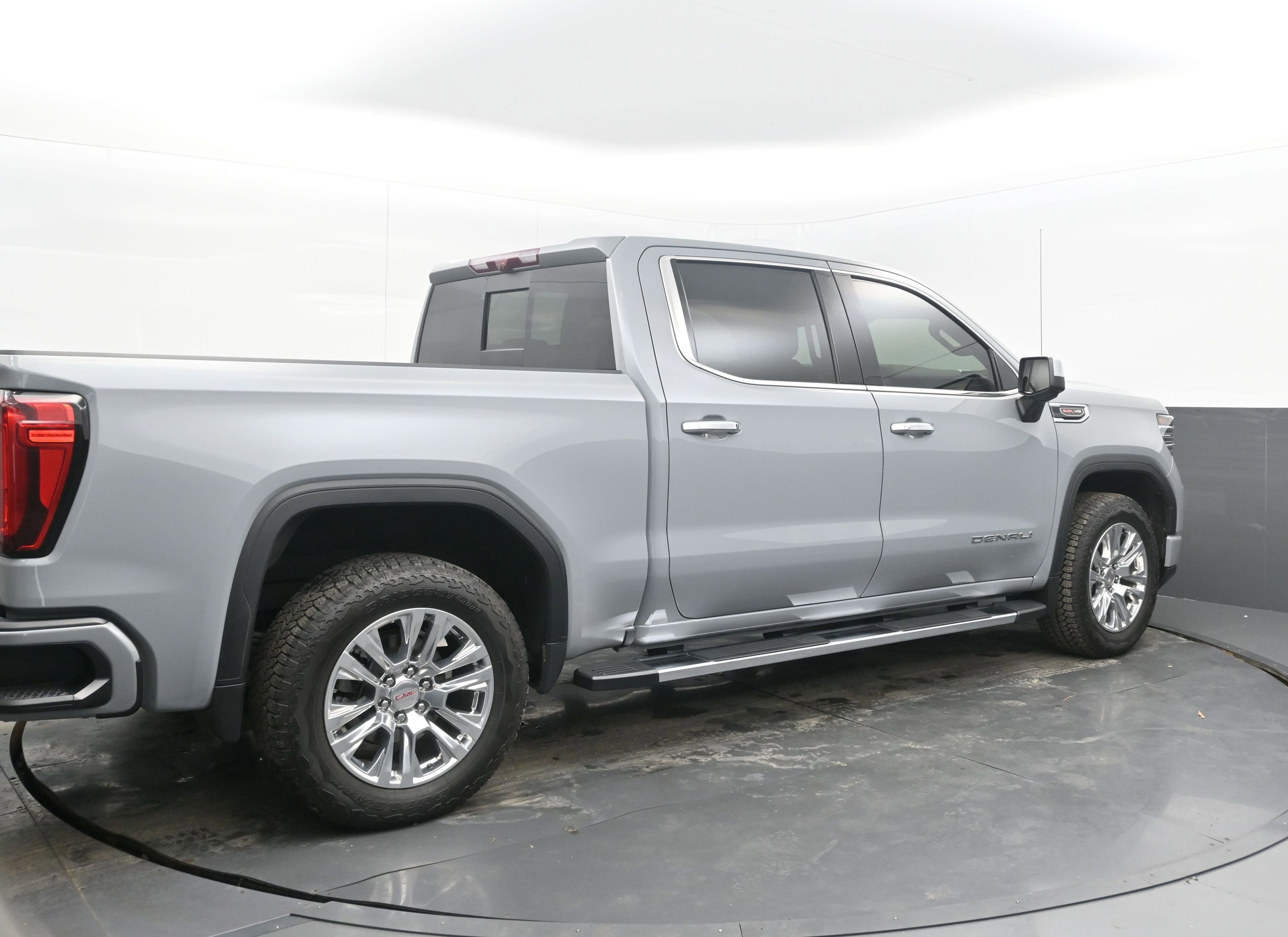 Certified 2025 GMC Sierra 1500 Denali w/ Technology Package image 9