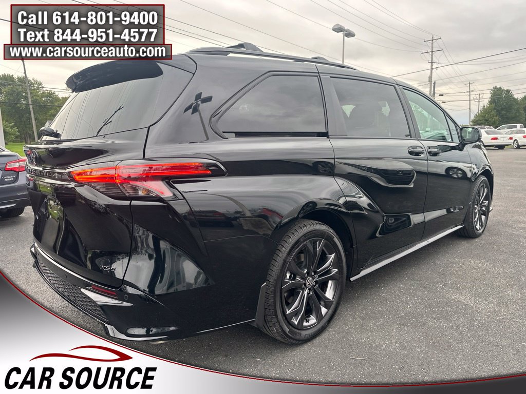 Used 2026 Toyota Sienna XSE FWD image 4