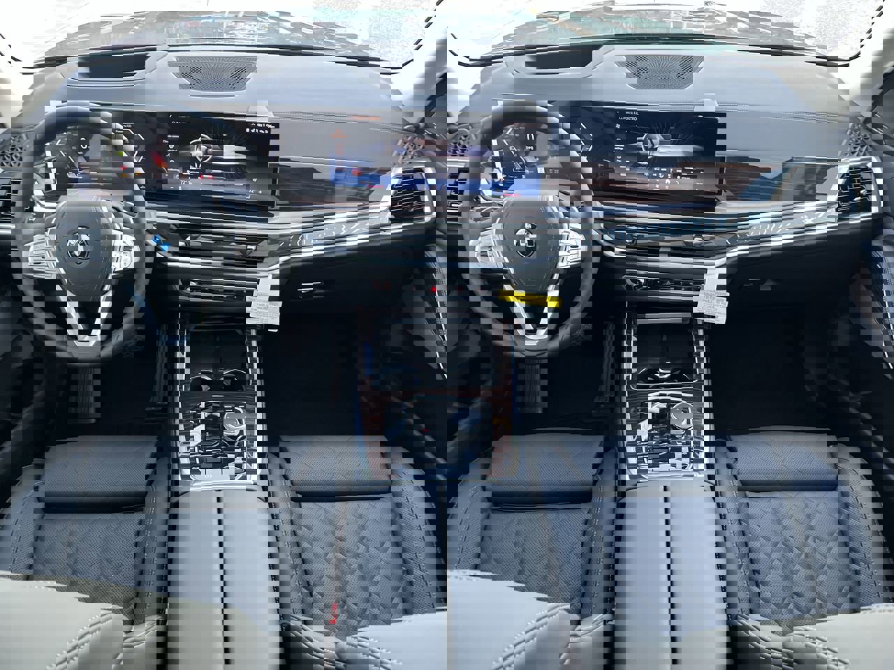 Used 2026 BMW X7 xDrive40i image 29