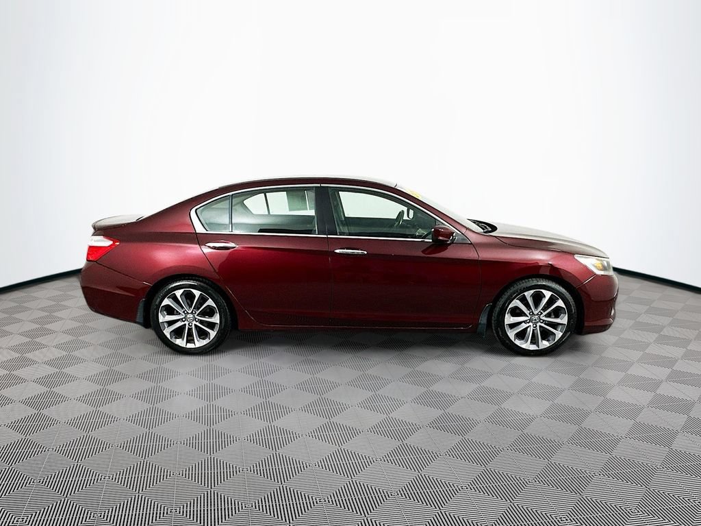 Used 2015 Honda Accord Sport image 11