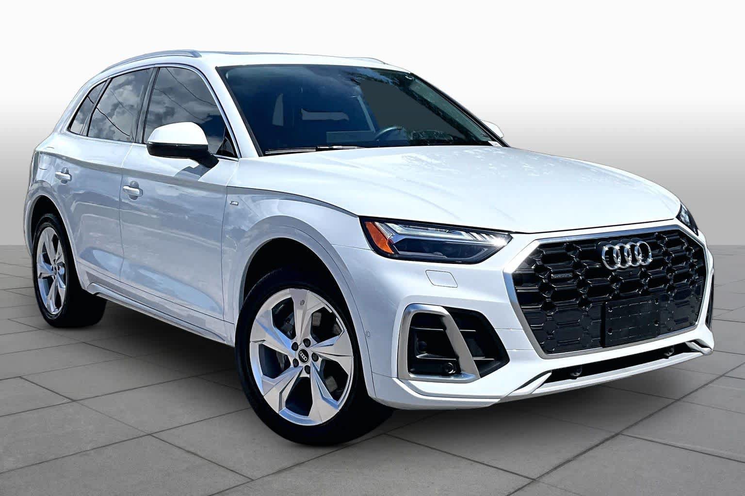 Used 2022 Audi Q5 2.0T Prestige w/ Prestige Package AWD/4WD image 3