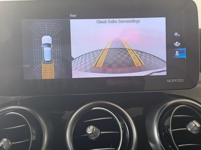Used 2022 Mercedes-Benz GLC 300 4MATIC image 16