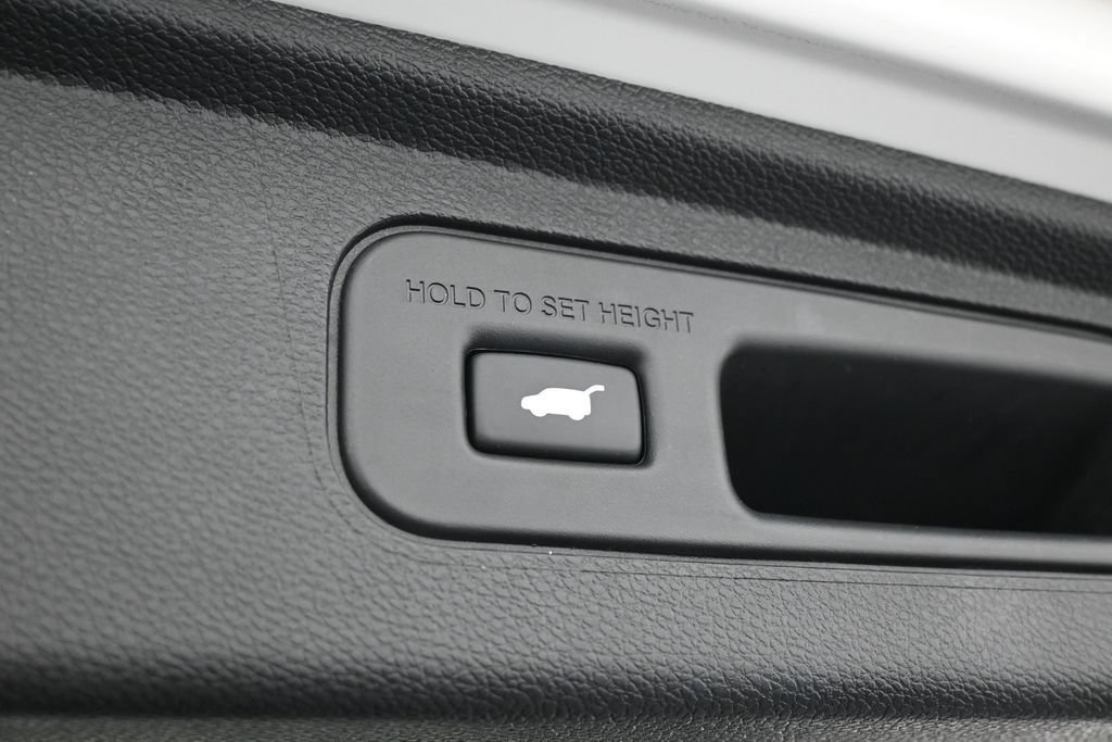 Used 2025 Honda Odyssey Elite image 42