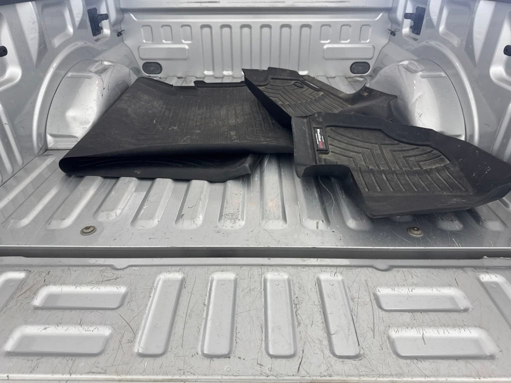 Used 2015 Ford F150 Lariat w/ Equipment Group 501A Mid AWD/4WD image 28