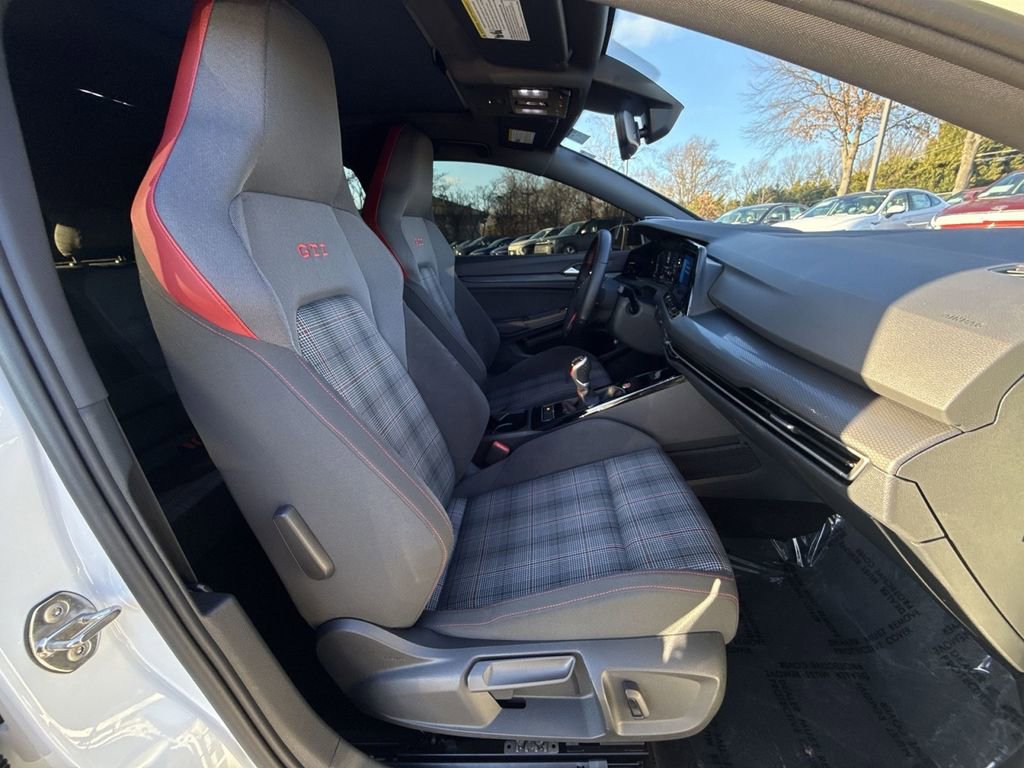 Used 2024 Volkswagen GTI SE image 26